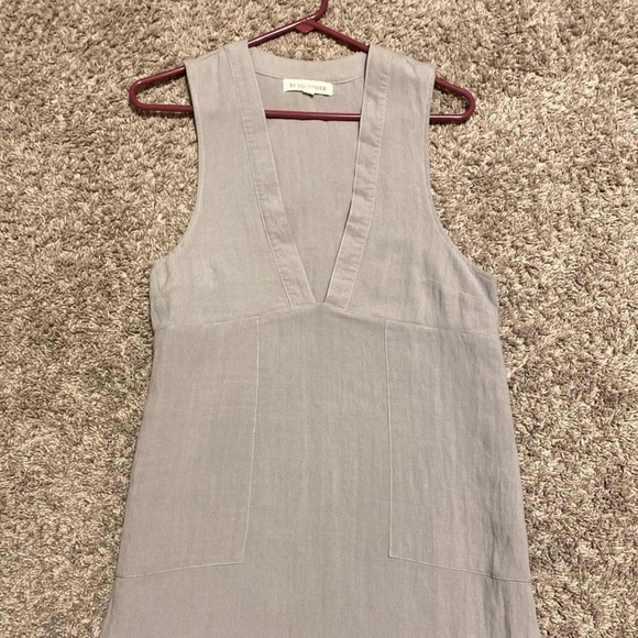 By Together Tops - Sleeveless Grey Women Tunic, Gray Dress W/pockets, v-neck loose fit shirt dress
